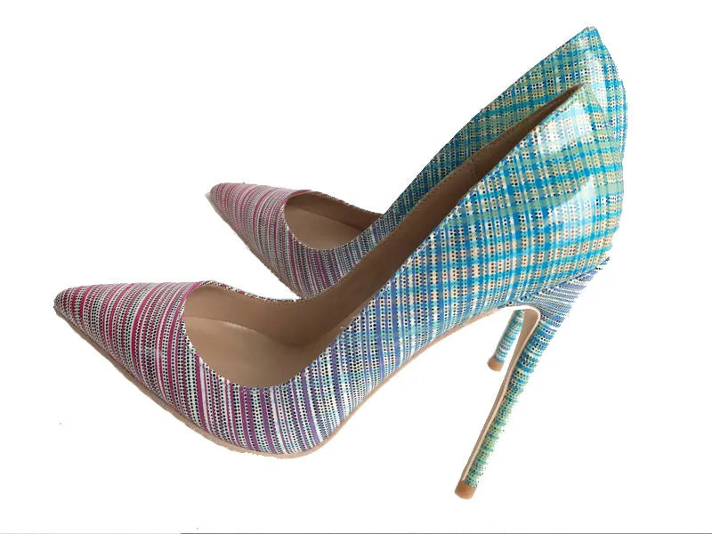 Colourful gradient heels with patent leather upper and pointed toe in pink blue colours