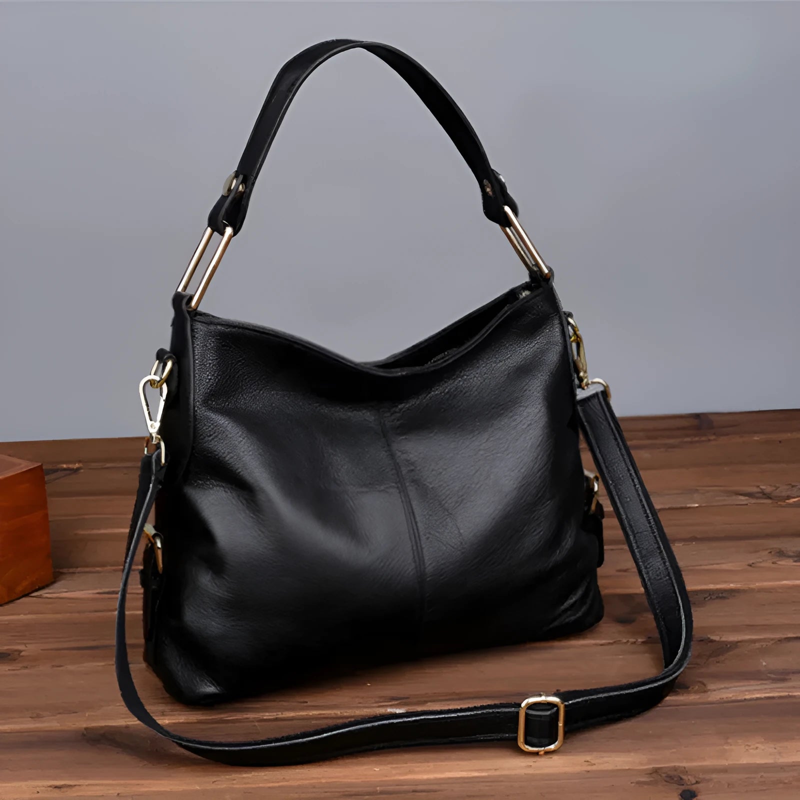 Genuine leather crossbody bag vertical square shape with multiple internal compartments in black colour