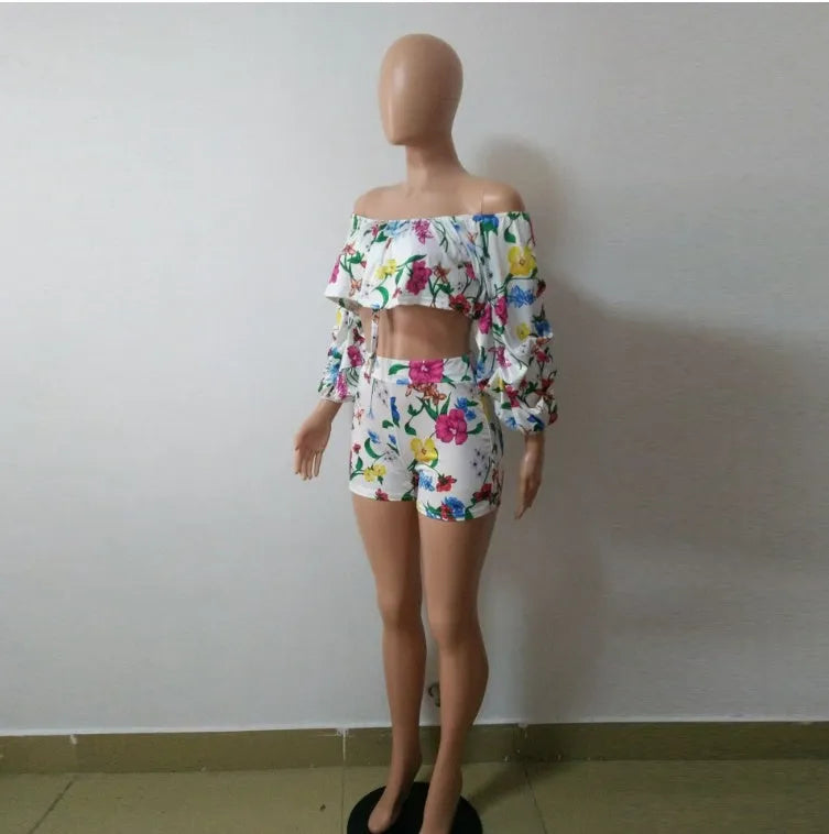 Women's multicolour digital print two-piece suit with pile sleeves and matching shorts