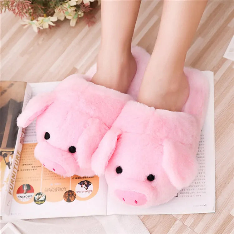 Pink pig floor slippers in short plush material with PP cotton filling for indoor wear