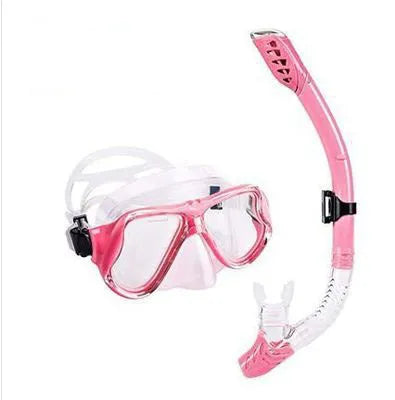 Black diving goggles with anti-fog lens, PC frame, adjustable buckle, and silicone strap for snorkeling.