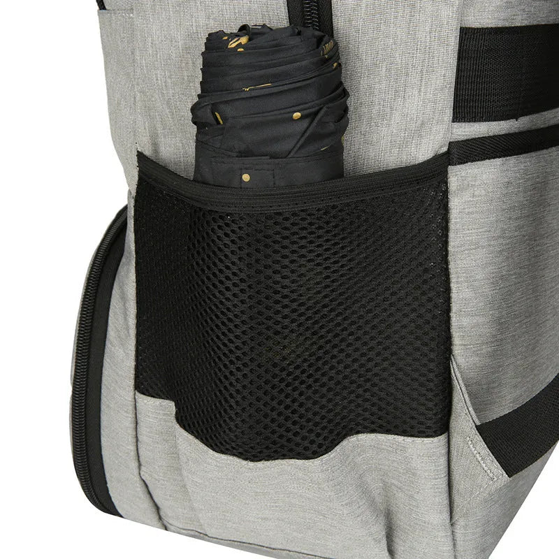 Light grey insulated Oxford cloth backpack with curved shoulder straps and dry-wet separation compartments