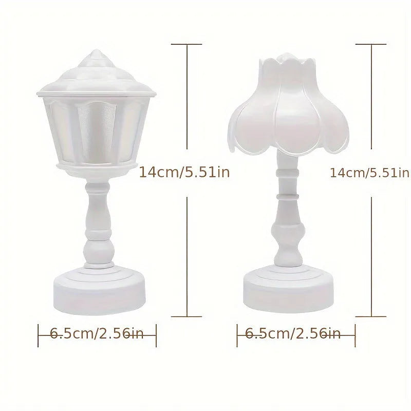 Retro pagoda-shaped small night lamp in light purple colour with geometric design.
