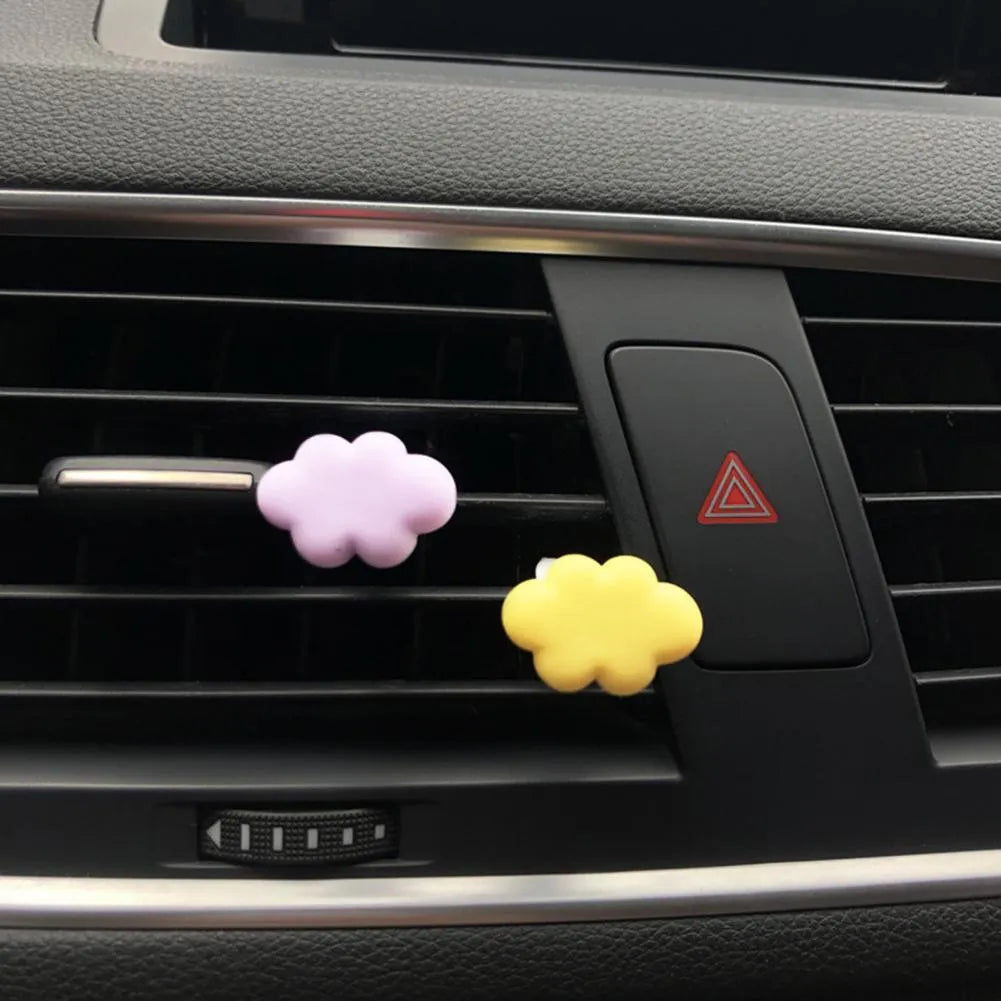 Baiyun cartoon car fragrance clip in six colours for vehicle air vent mounting