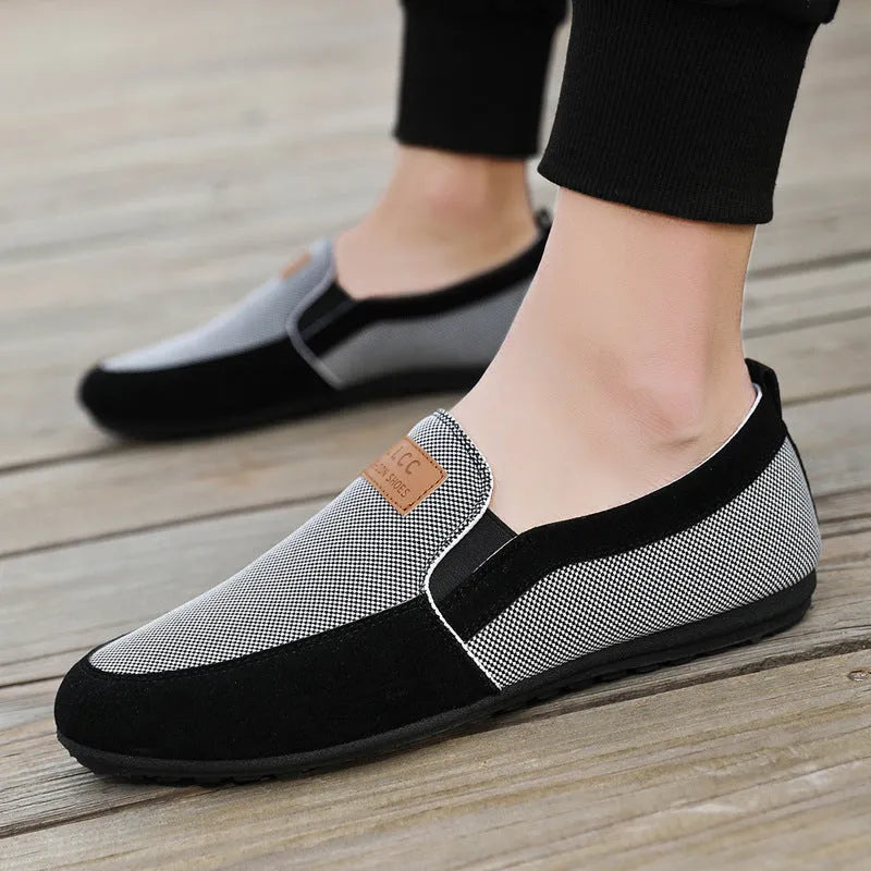 Men's grey and khaki canvas board shoes with round toe and rubber soles