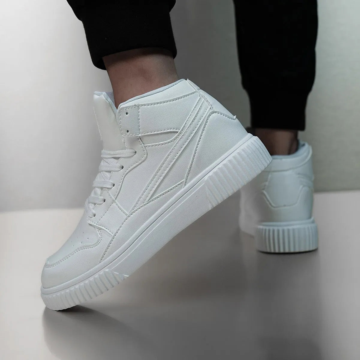White men's casual shoes with round toe design and microfiber upper material