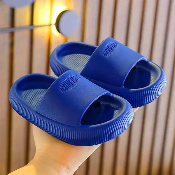 Children's EVA non-slip home slippers in mixed colours with injection moulded soles