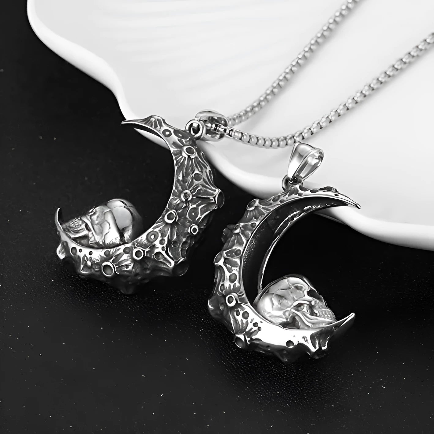 Men's silver stainless steel necklace with alloy pendant in sports style design