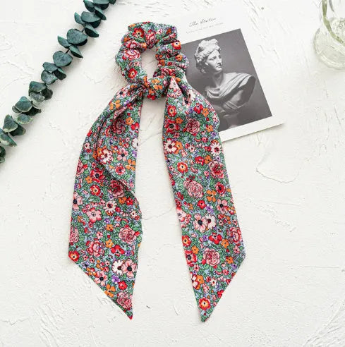 Long cloth ribbon hair tie with large intestine ring shape in Spring dark green colour