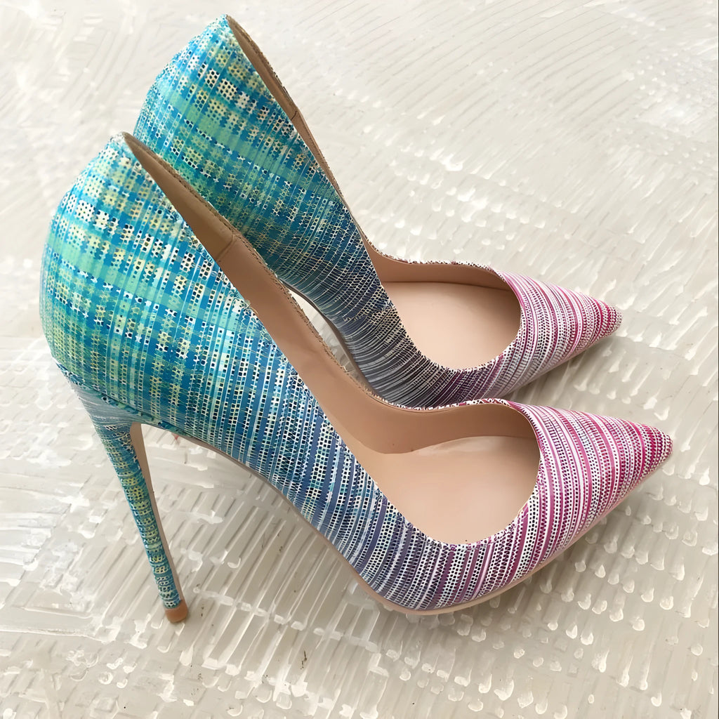 Colourful gradient heels with patent leather upper and pointed toe in pink blue colours