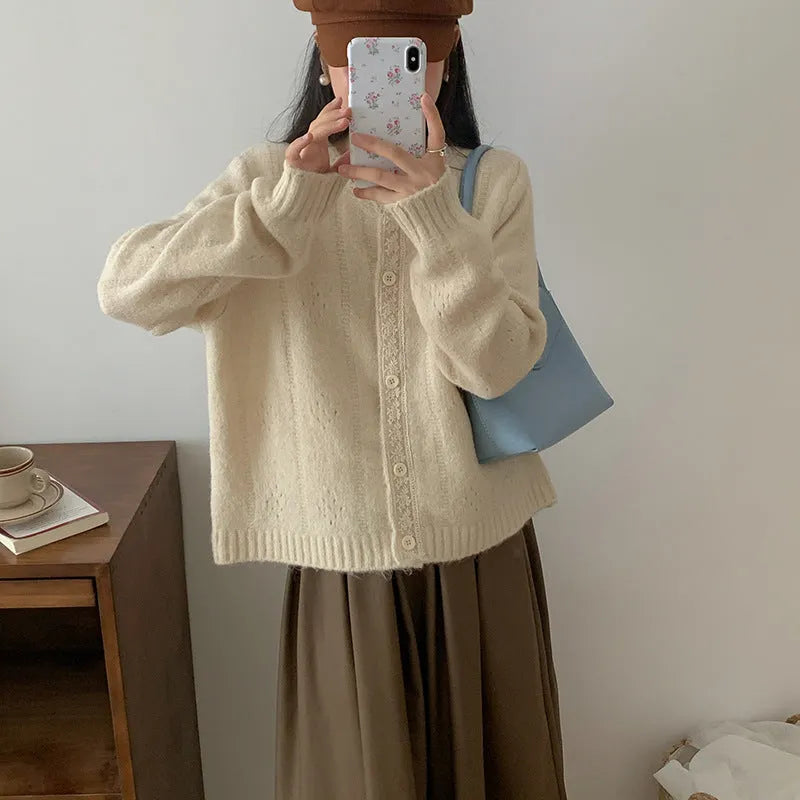 Korean artistic retro style sweater coat in viscose fibre fabric, loose-fitting cardigan design