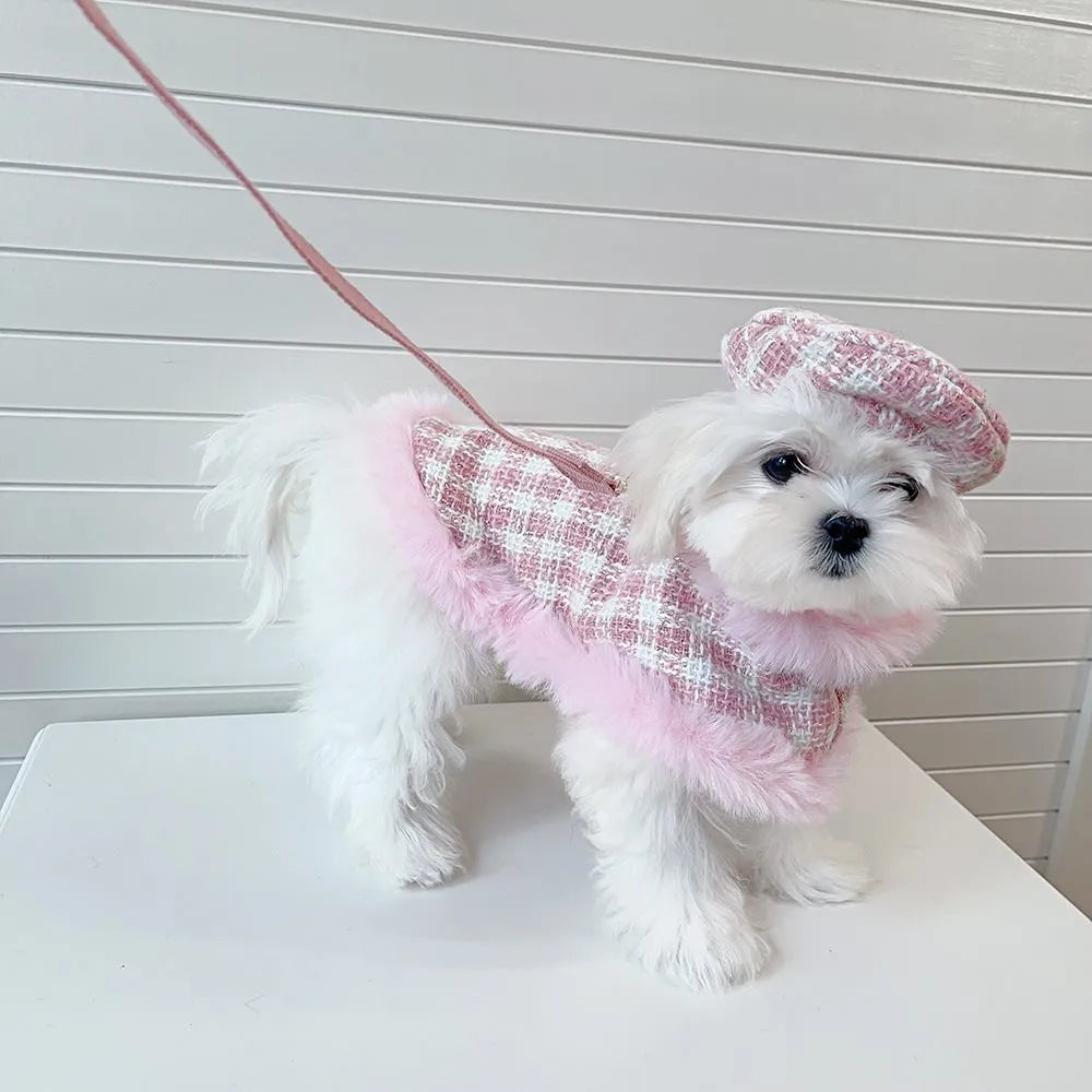 Pink polyester pet cloak set with beret and traction rope for small cats and dogs