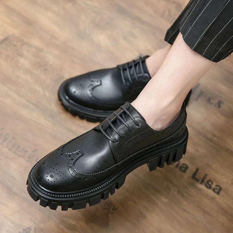 Men's black and brown brogue shoes with round toe design for business wear
