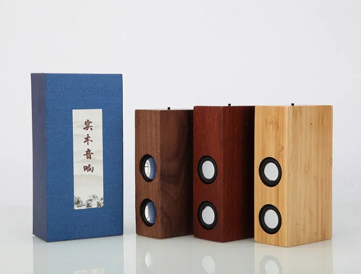 Retro wooden Bluetooth speaker in bamboo, black walnut or sapele wood with wireless connectivity
