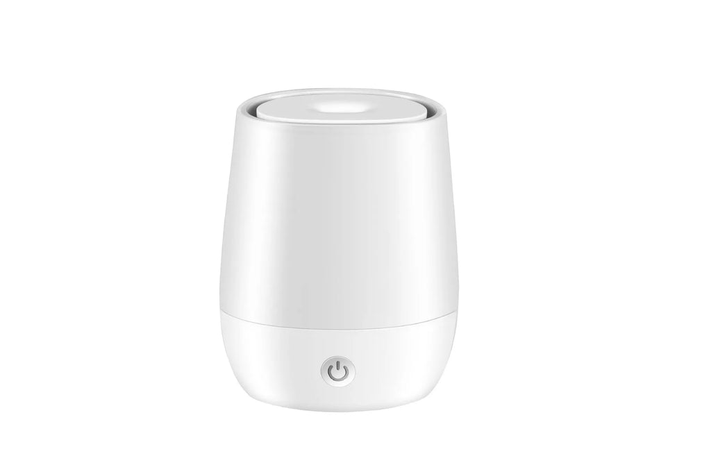 White USB-powered aromatherapy diffuser with simulated flame effect and humidifier function