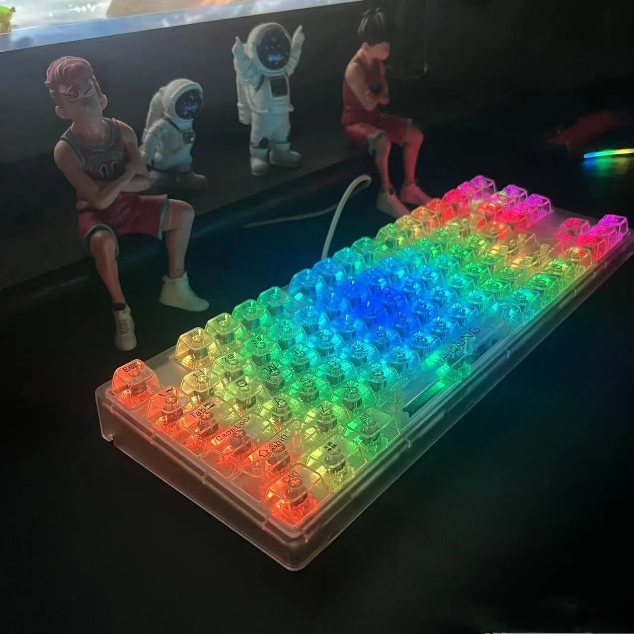 132 transparent plastic key caps for mechanical keyboard customisation with RGB lighting