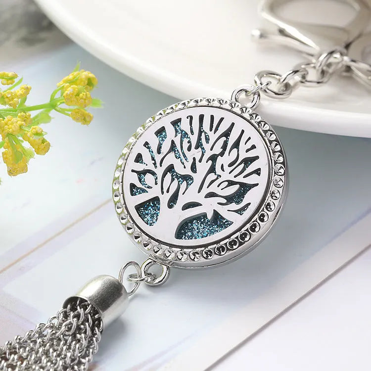 Tassel-design alloy car pendant diffuser with 50cm chain and coloured cotton pads for aromatherapy