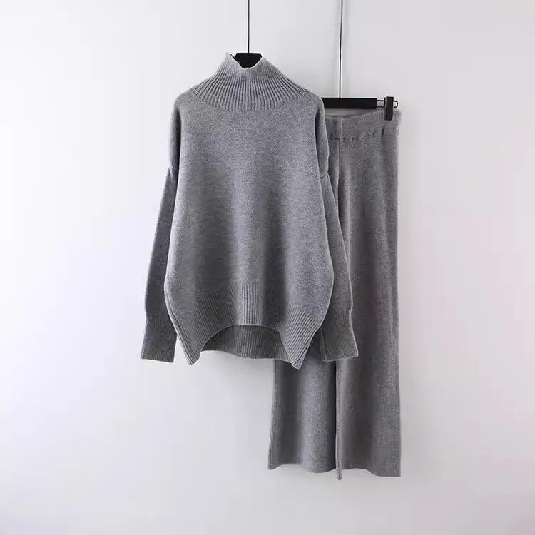 Women's casual two-piece set with long-sleeve sweater and wide-leg trousers in solid colour
