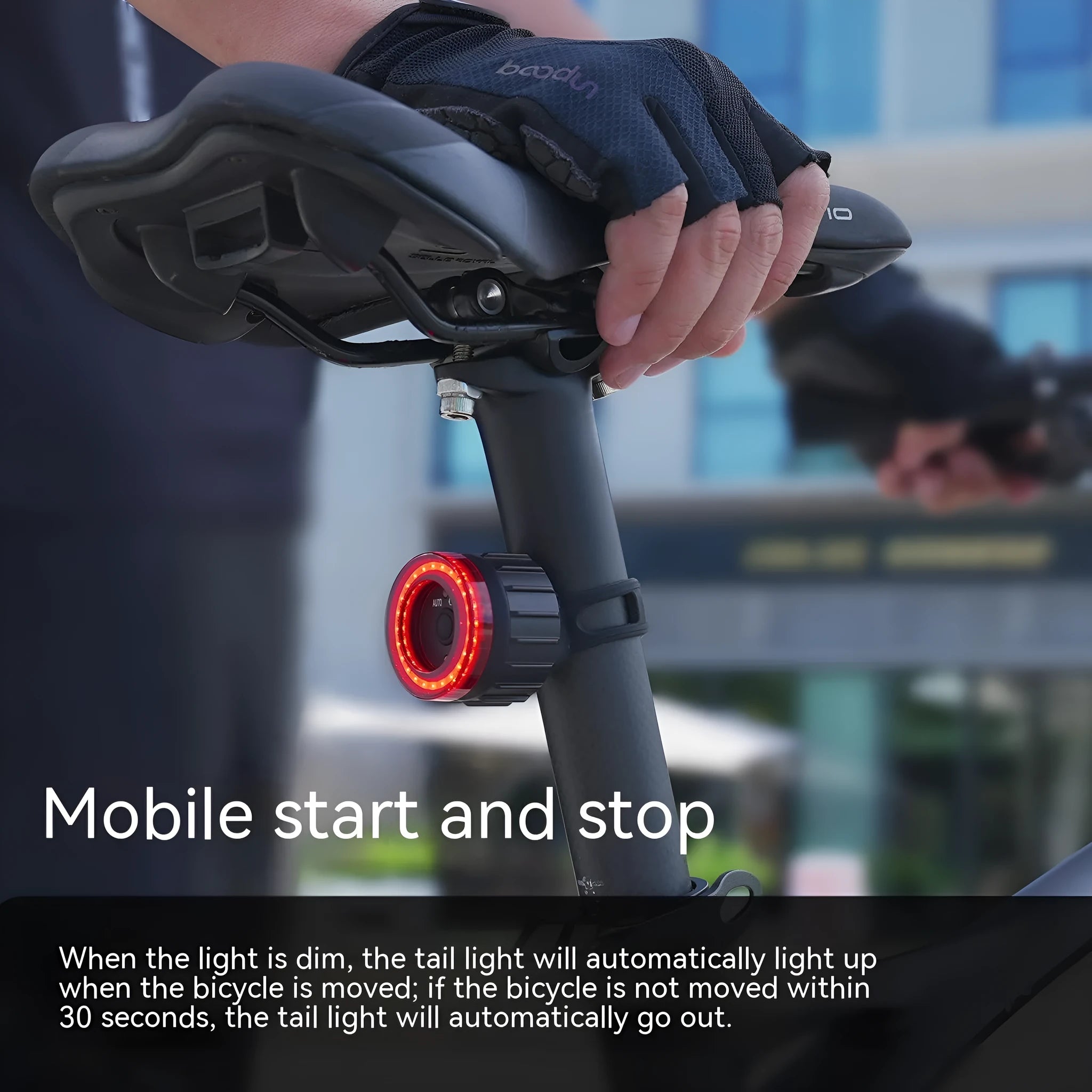 Black intelligent induction brake taillight with aluminium alloy construction and seatpost mounting bracket