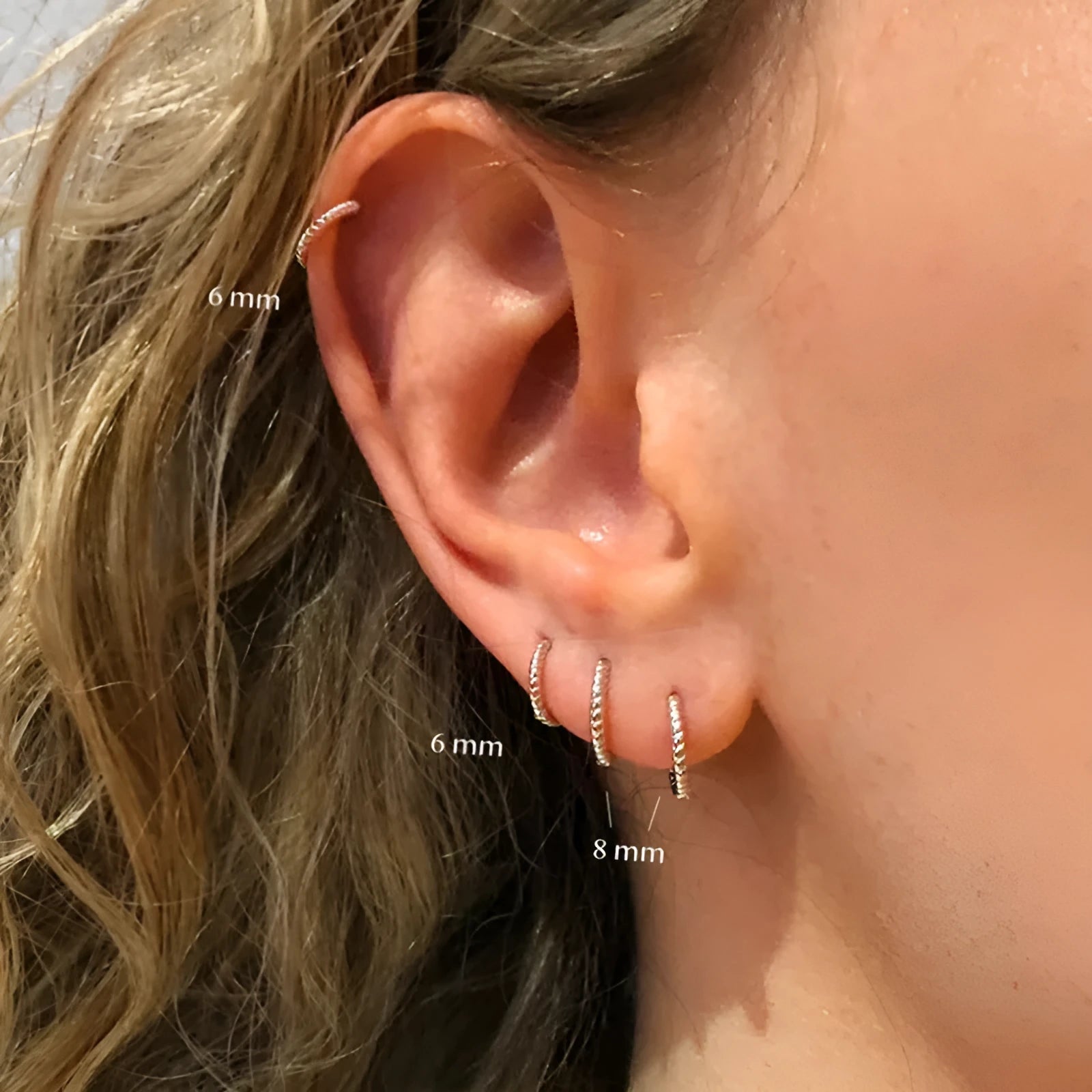 Twisted S925 sterling silver round ring earrings in gold or white gold colour, geometric women's jewellery