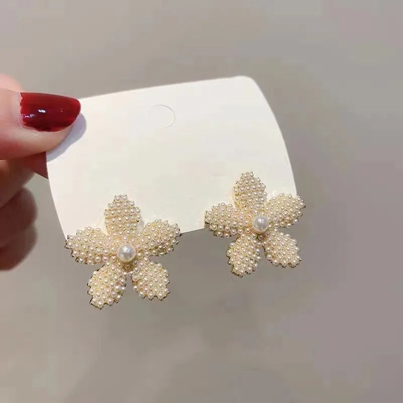 Korean style pineapple and starfish pearl earrings for women in electroplated alloy with four colour options