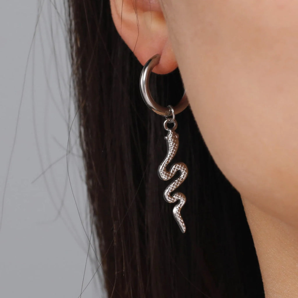 Snake-shaped vintage clip-on earrings in gold or steel colour on stainless steel