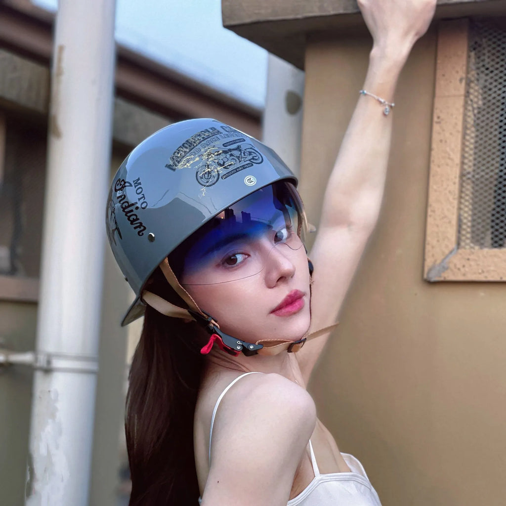 Retro half helmet for electric bicycles in bright black gradient blue colour