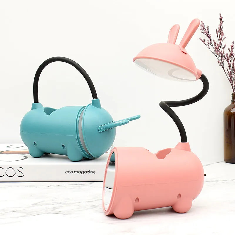 Green cartoon desk lamp with pen holder measuring 30 cm, USB-powered plastic table lamp