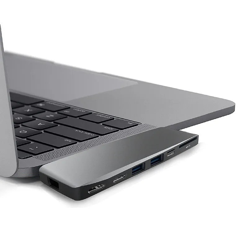 8-in-1 computer card reader conversion head for MacBook Pro with USB-C connection