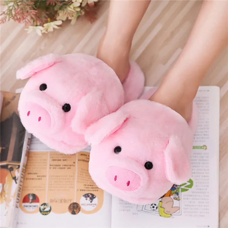 Pink pig floor slippers in short plush material with PP cotton filling for indoor wear