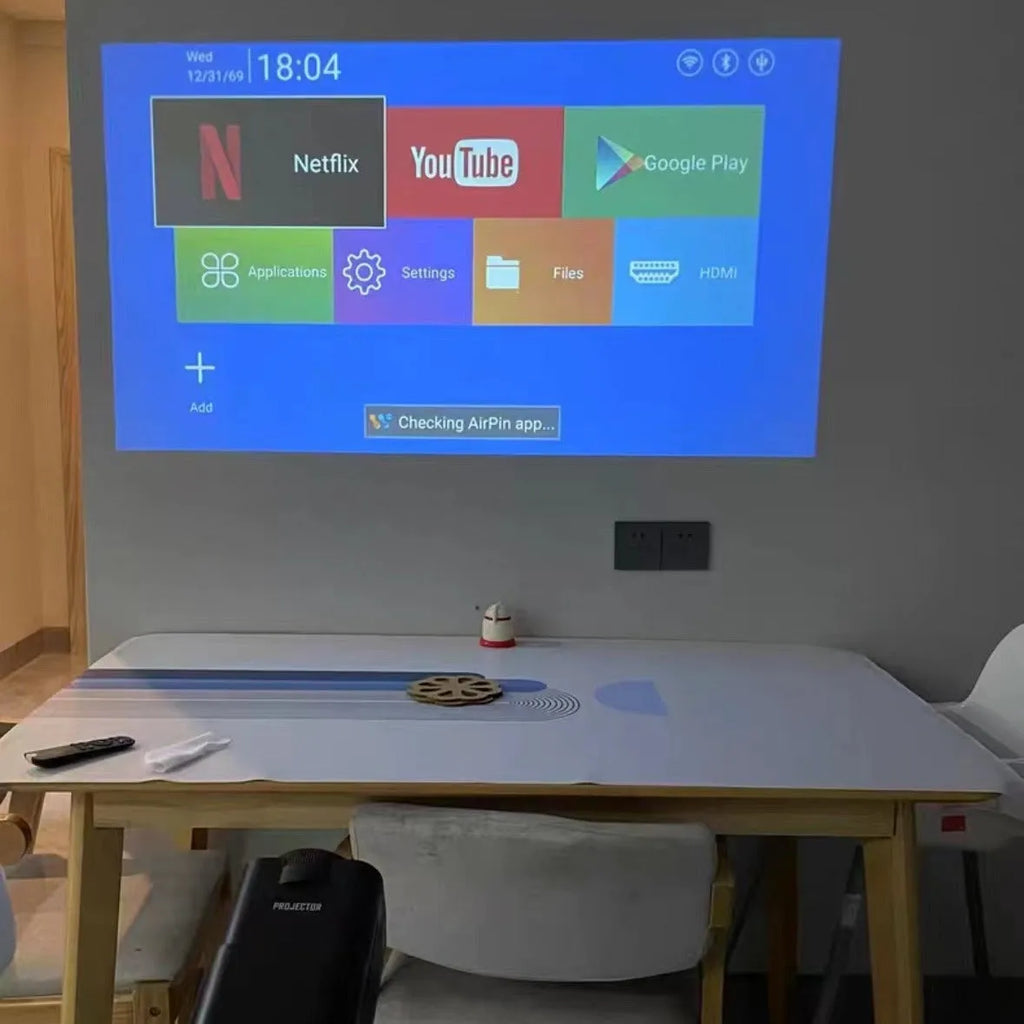 720p HD wireless home projector for gaming and entertainment projection