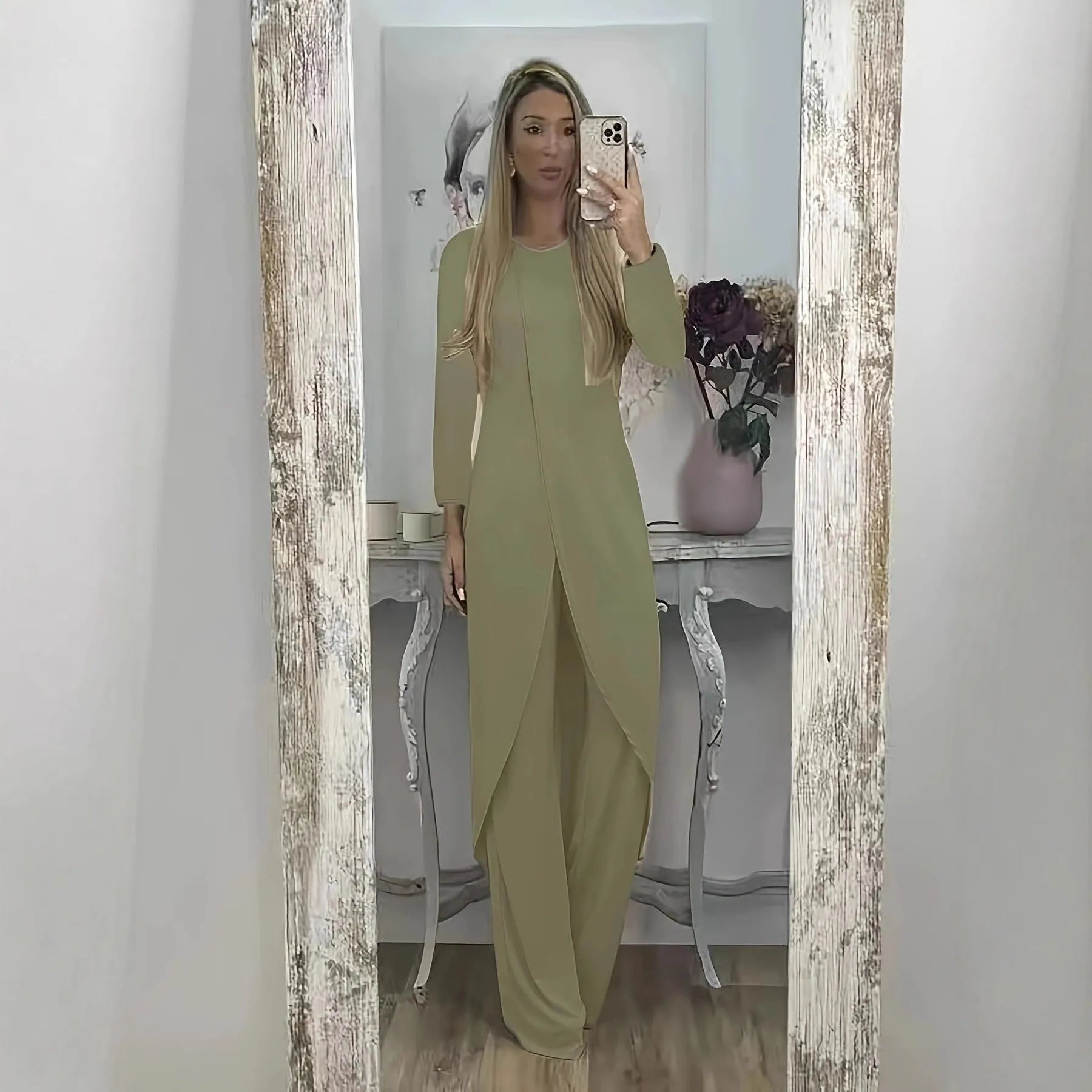 Casual long sleeve two-piece set with loose round neck top and matching trousers in polyester