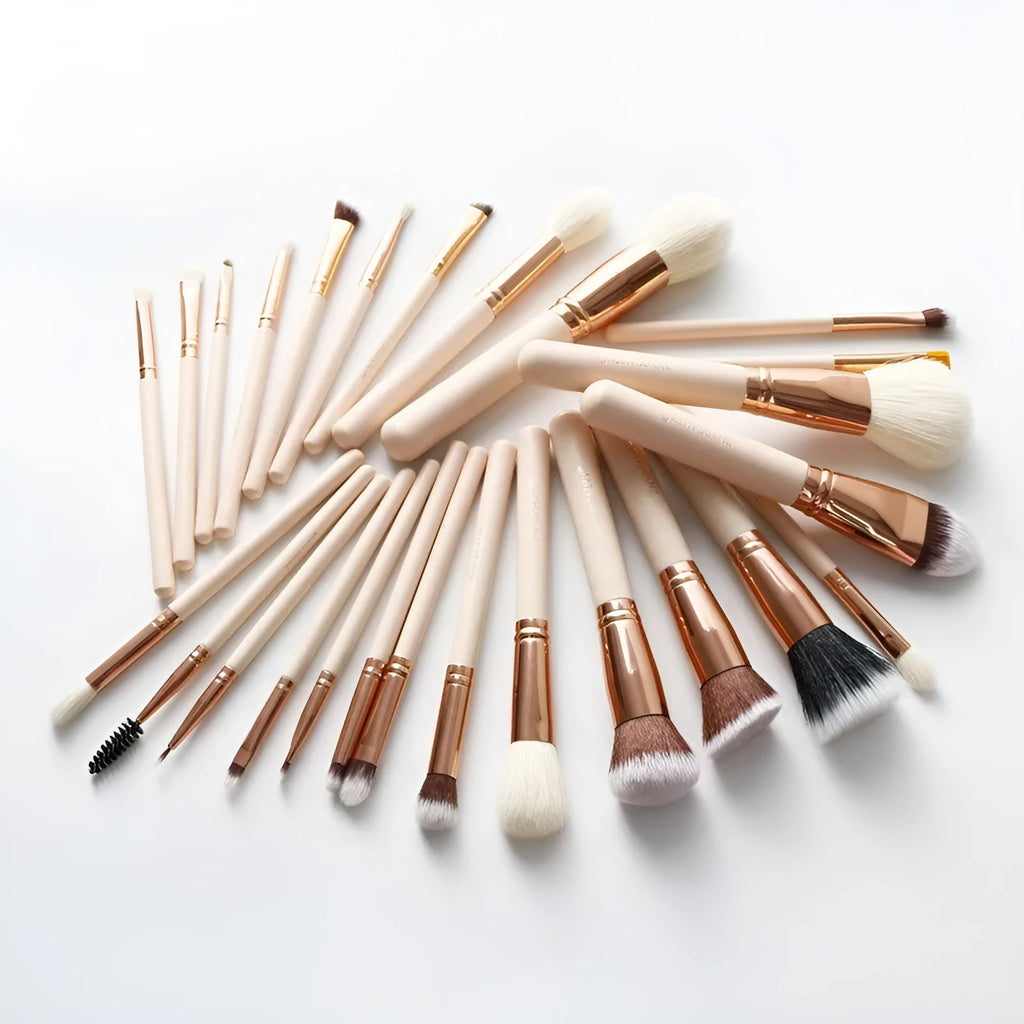 26 pink makeup brushes with wooden handles in a pink PU carry case