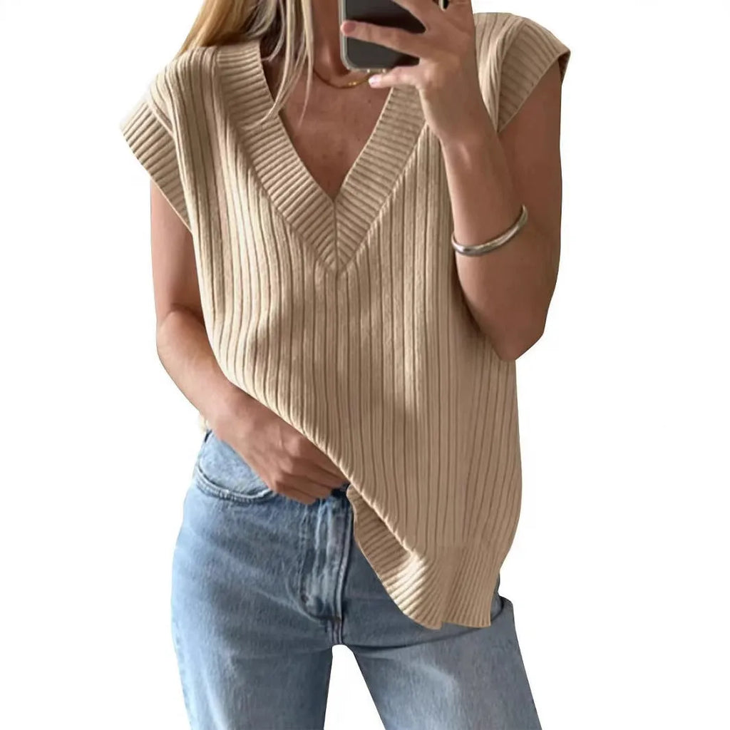 V-neck sleeveless loose pullover vest in camel or white colour with striped or plaid pattern