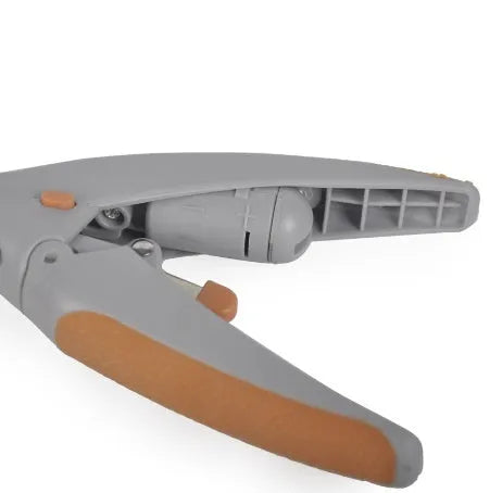 Dog nail trimmer with LED light, imitation blood line indicator, and visual confirmation screen