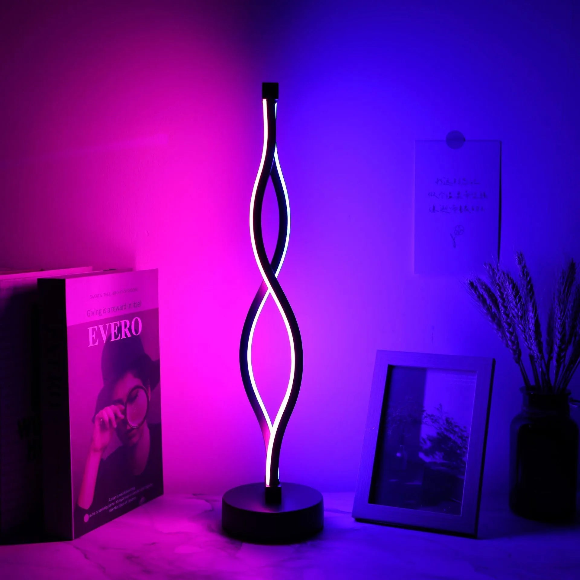 Black aluminium desk lamp with three-colour dimming button and touch control