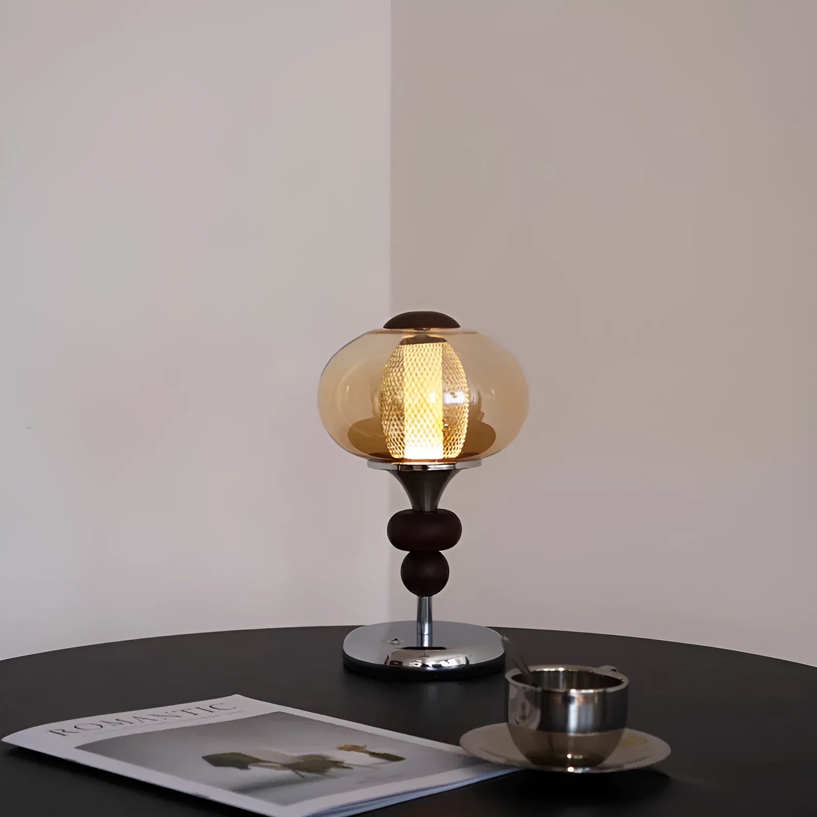 Zhonggu solid wood retro table lamp with USB charging port and touch control panel