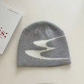 Acrylic thermal beanie hat in black colour for autumn and winter wear