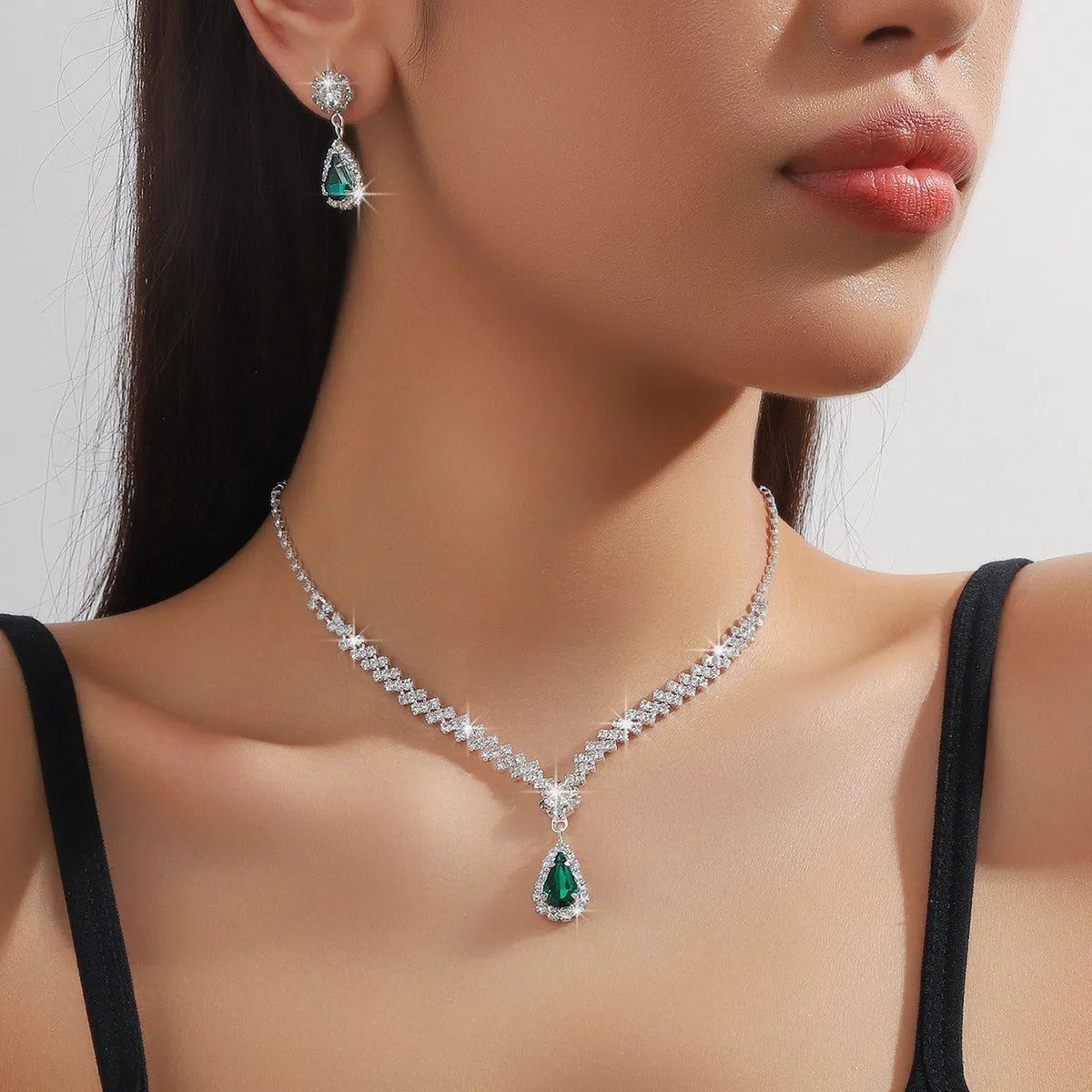 Claw chain necklace and earrings set with water drop rhinestone pendants in multiple colour options