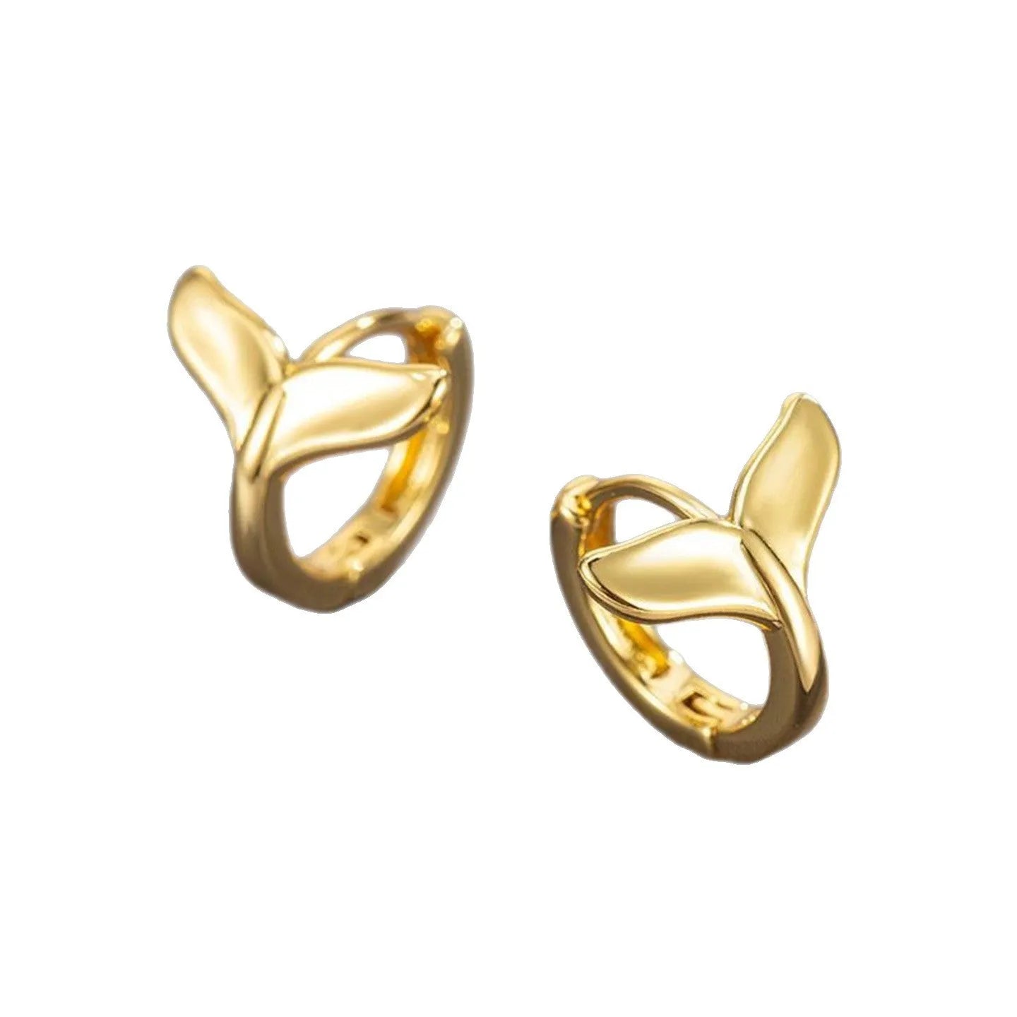 Women's copper fishtail design earrings in white gold or yellow gold colour.