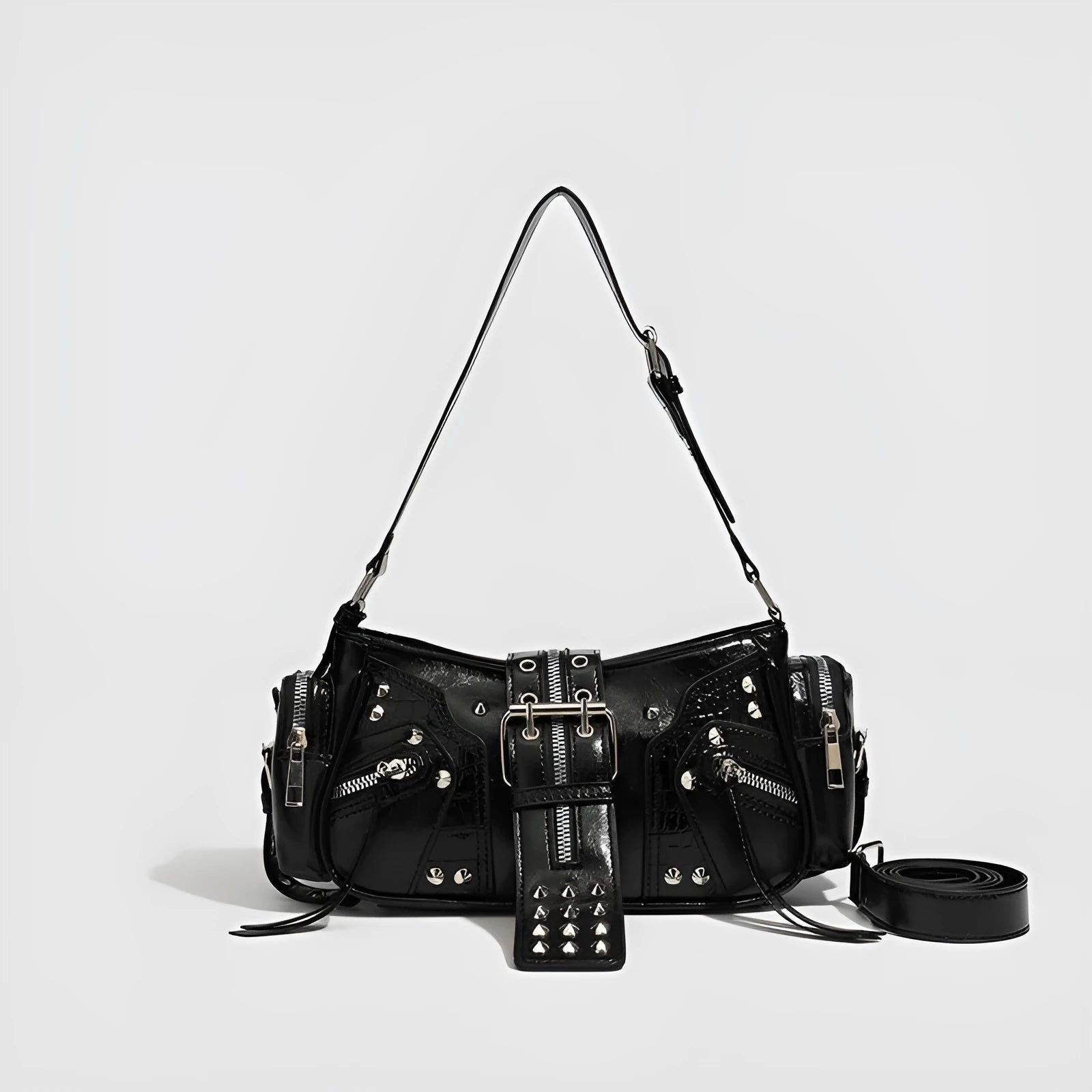 Black dumpling-shaped retro handbag with oil wax PU leather and organised interior compartments