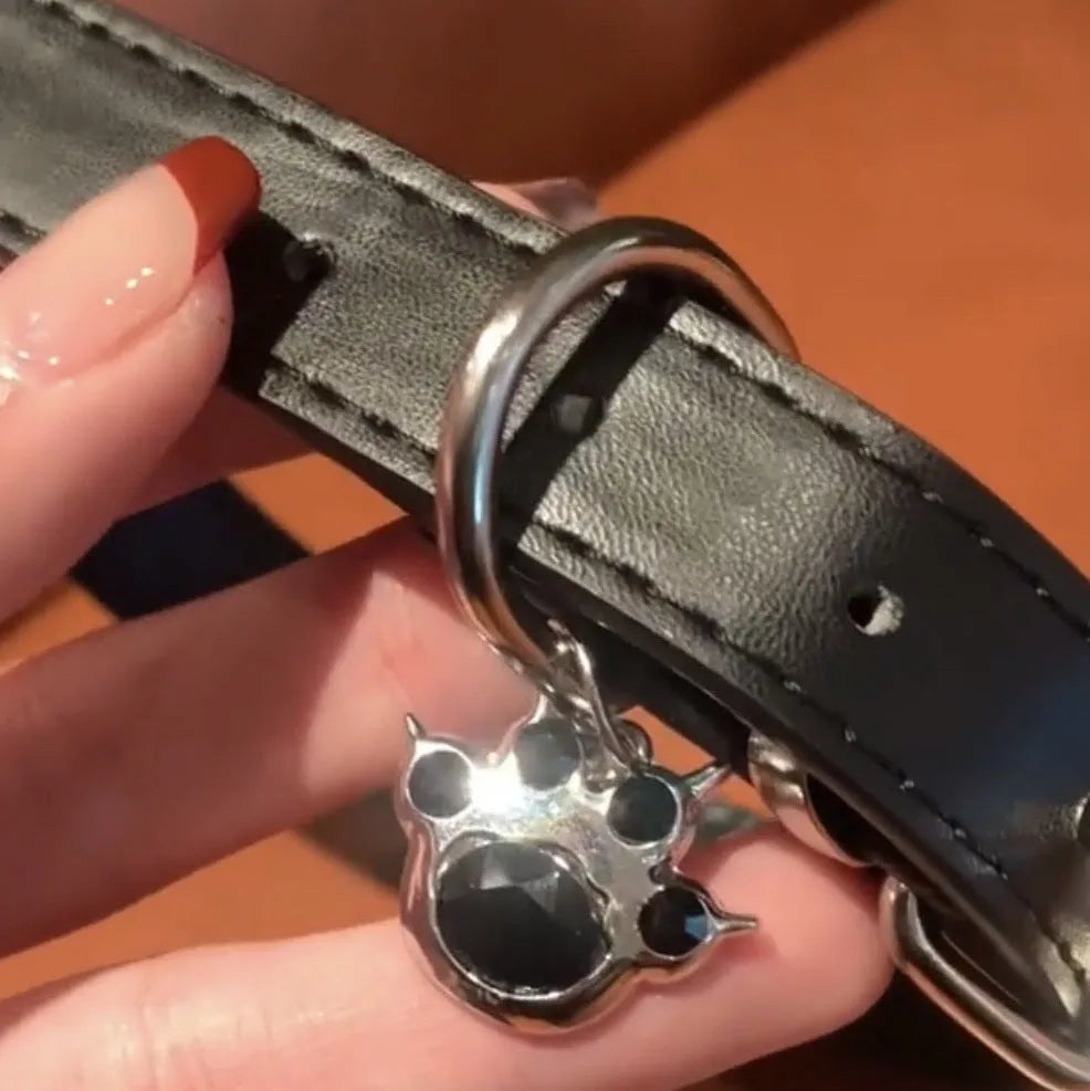 Black leather choker collar with adjustable 21-50cm perimeter in three design variations