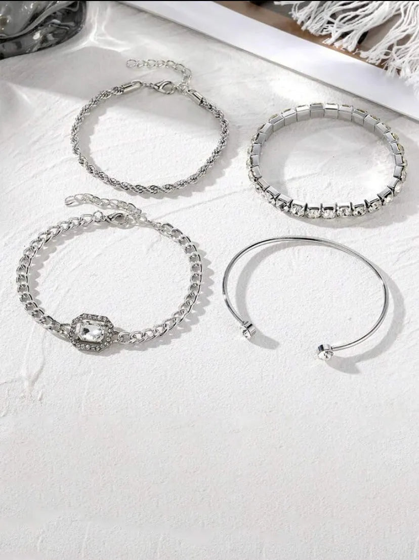 Retro geometric alloy jewellery four-piece set with square diamond design in gold and silver tone options