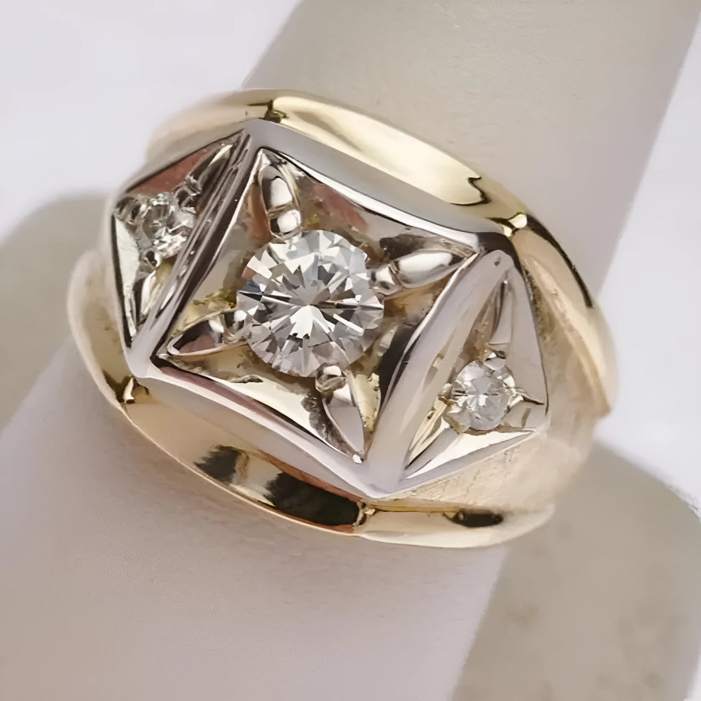Geometric hollow couple ring in gold colour with chamfering square pattern