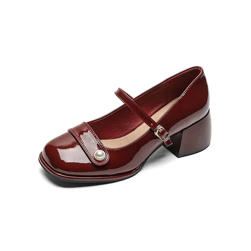 Plus size hiking pumps with chunky fairy heels in patent leather, square toe design with buckle closure