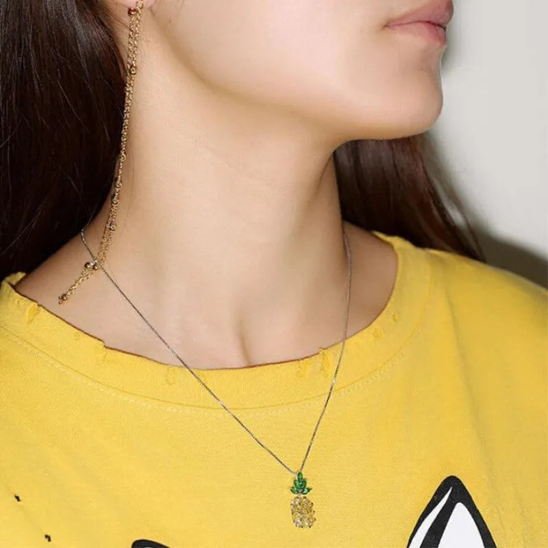 Korean geometric pineapple diamond necklace with silver and copper white gold plating