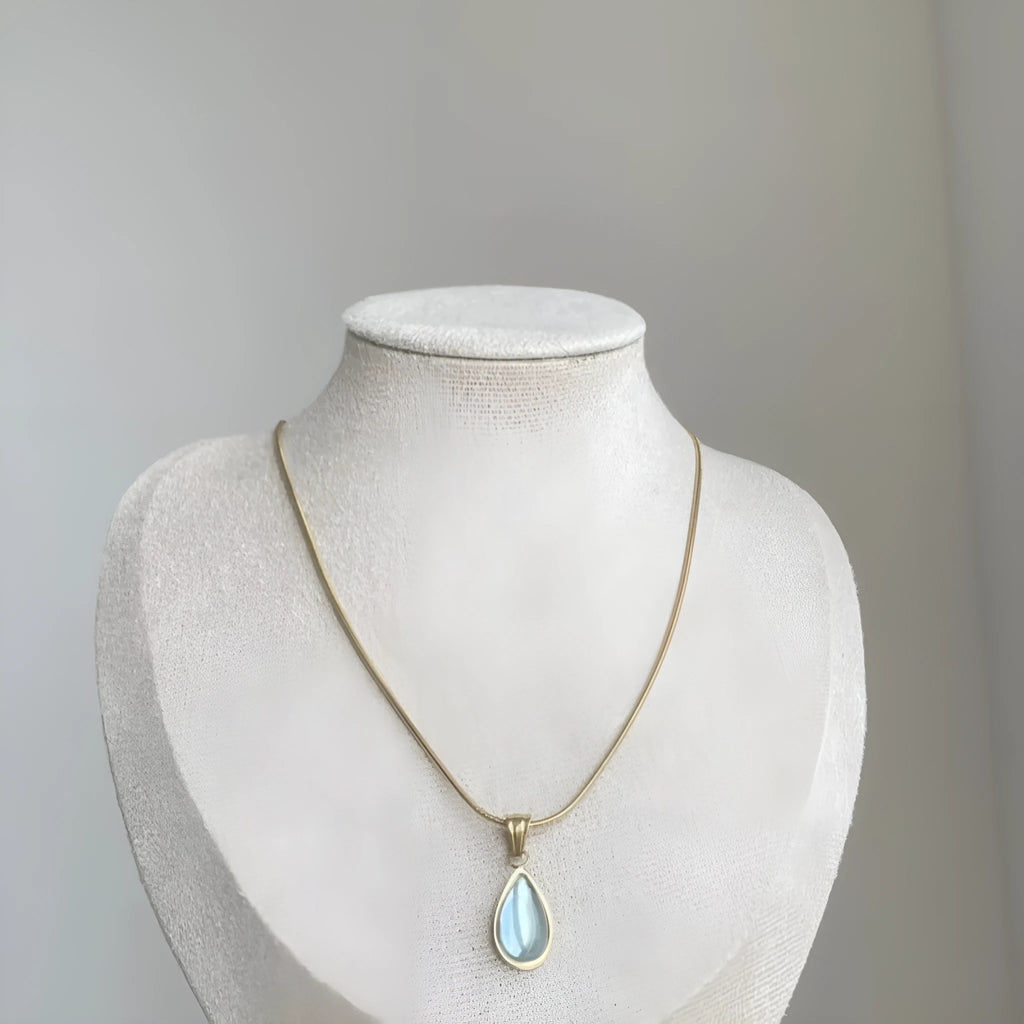 Retro water drop necklace with mixed gemstone pendant on snake bone chain