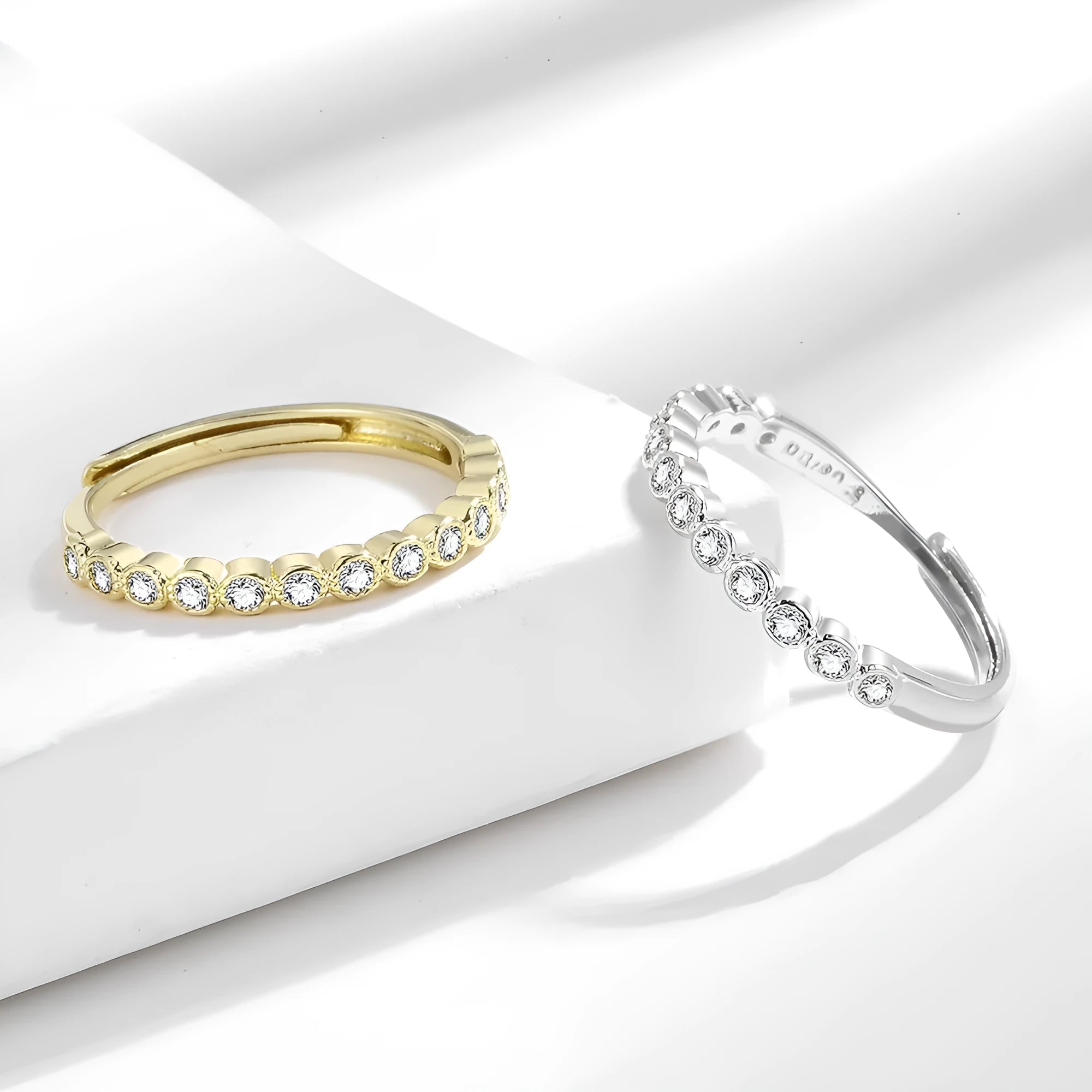 Women's geometric open mouth tail ring in copper with electroplated finish in white gold or yellow gold colour options