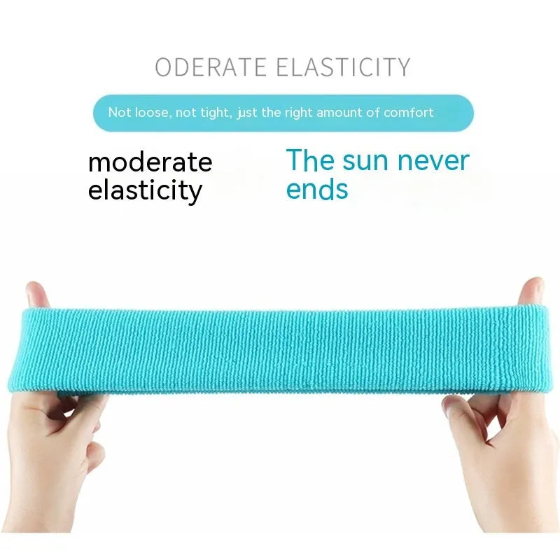 Solid colour elastic sports sweatband for running and gym workouts.