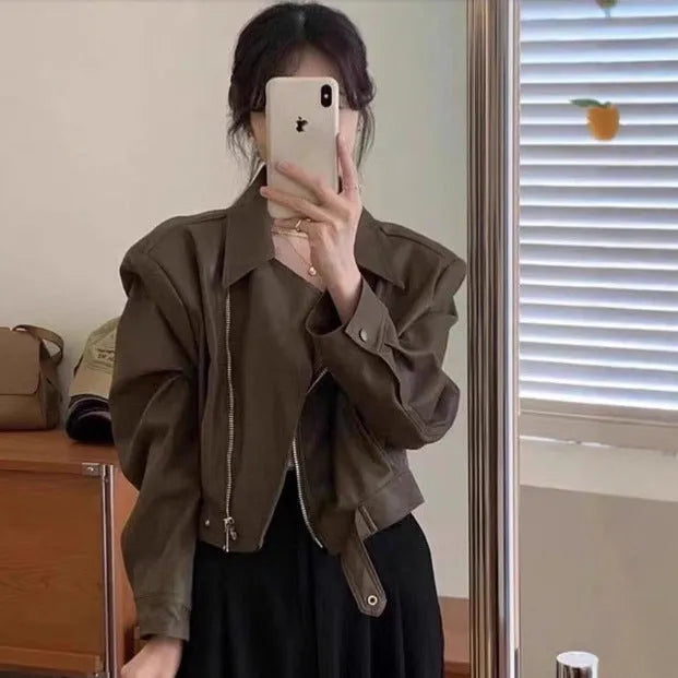 Women's brown retro slim-fit imitation leather coat with pockets and regular sleeves